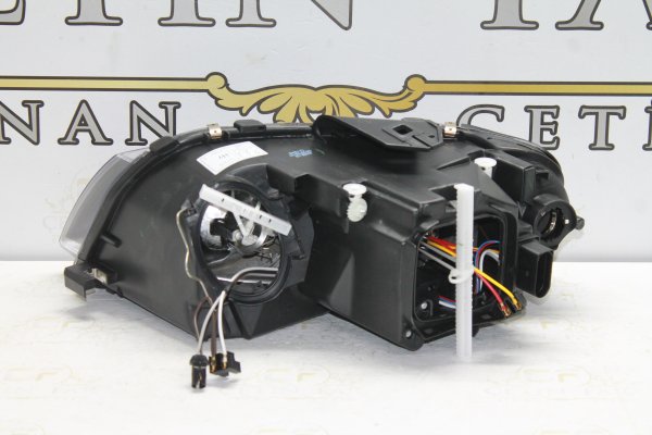 audi̇,a3,halojen,sağ,far,sifir,tyc,2003-2009,8p0941004k,audi̇ a3 halojen sağ,far sifir tyc 2003-2009 8p0941004k,audi̇ a3 halojen sağ far sifir tyc 2003-2009 8p0941004k,8p0941004k