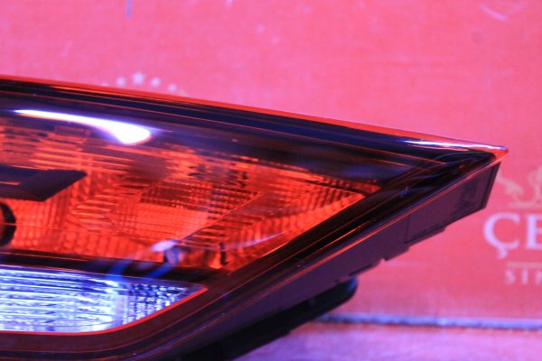 audi̇,a3,sedan,sol,i̇ç,stop,sifir,marelli̇,audi̇ a3 sedan sol,i̇ç stop sifir marelli̇,audi̇ a3 sedan sol i̇ç stop sifir marelli̇,8v55945093