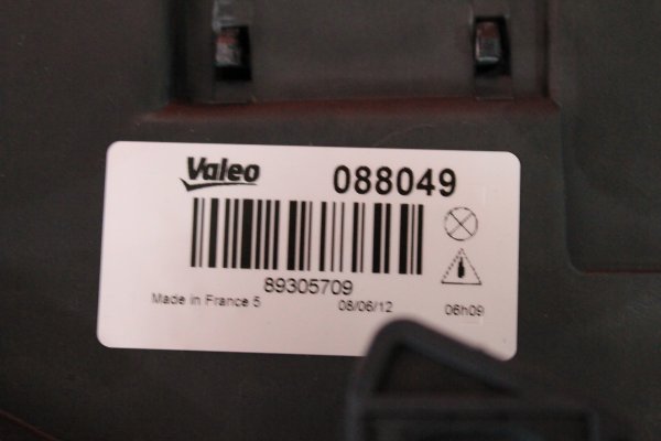 audi,a4,sağ,far,sifir,orijinal,audi a4 sağ,far sifir orijinal,audi a4 sağ far sifir orijinal,8e0941030c