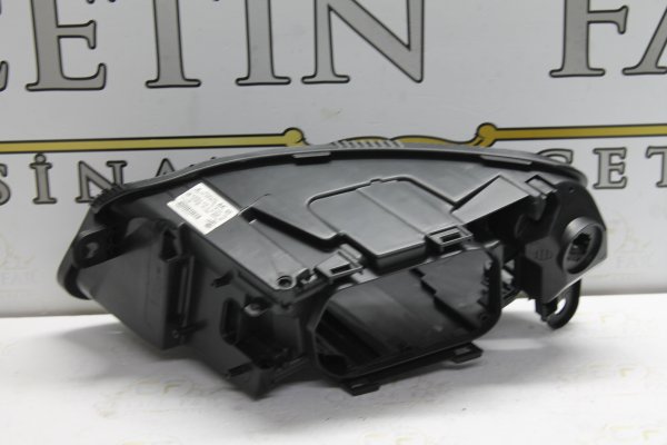 audi̇,a6,xenon,sağ,far,kasasi,06-11,audi̇ a6 xenon,sağ far kasasi 06-11,audi̇ a6 xenon sağ far kasasi 06-11