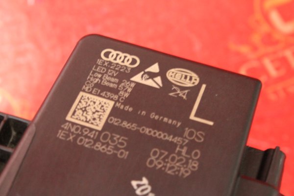 audi̇,a8,matri̇x,led,sol,far,2018-2020,audi̇ a8 matri̇x,led sol far 2018-2020,audi̇ a8 matri̇x led sol far 2018-2020,4n0941035