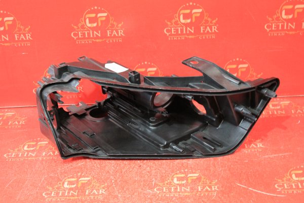 audi̇,q3,sağ,sol,far,kasasi,2012,audi̇ q3 sağ,sol far kasasi 2012,audi̇ q3 sağ sol far kasasi 2012