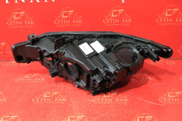 bmw-f30-lci̇-sağ-far-kasasi-2015-2019