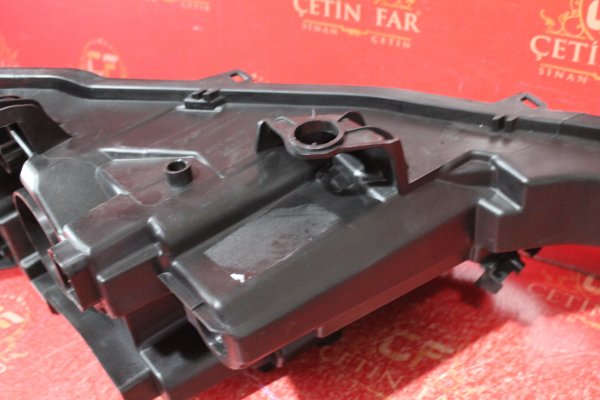 maserati̇,levante,sağ,far,kasasi,670037331,maserati̇ levante sağ,far kasasi 670037331,maserati̇ levante sağ far kasasi 670037331,670037331