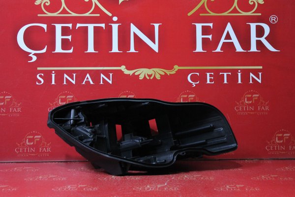 mercedes,cls,w218,sağ,far,kasasi,2011-2013,mercedes cls w218,sağ far kasasi 2011-2013,mercedes cls w218 sağ far kasasi 2011-2013