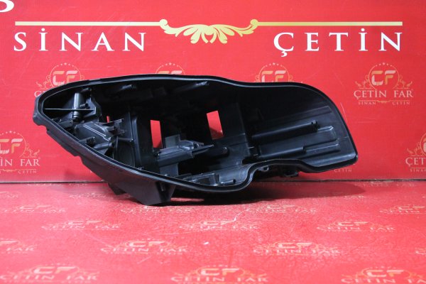 mercedes,cls,w218,sağ,far,kasasi,2011-2013,mercedes cls w218,sağ far kasasi 2011-2013,mercedes cls w218 sağ far kasasi 2011-2013