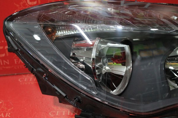 mercedes,w117,cla,halojen,sağ,far,sifir,marelli̇,mercedes w117 cla halojen,sağ far sifir marelli̇,mercedes w117 cla halojen sağ far sifir marelli̇,a1178200461