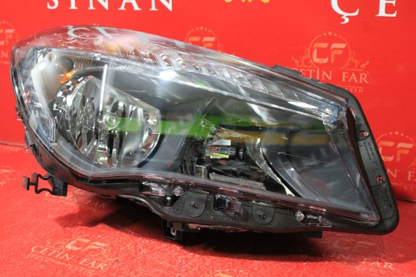 mercedes,w117,cla,halojen,sağ,far,sifir,marelli̇,mercedes w117 cla halojen,sağ far sifir marelli̇,mercedes w117 cla halojen sağ far sifir marelli̇,a1178200461