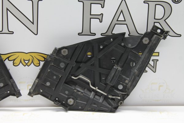 porsche,panamera,sağ,sol,far,alt,tablasi,orijinal,çıkma,2009-2013,porsche panamera sağ sol far,alt tablasi orijinal çıkma 2009-2013,porsche panamera sağ sol far alt tablasi orijinal çıkma 2009-2013,97063107402 97063107302