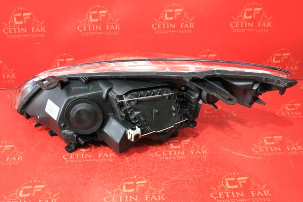 renault,megane,3,sağ,far,sifir,siyah,renault megane 3,sağ far sifir siyah,renault megane 3 sağ far sifir siyah,260108719r