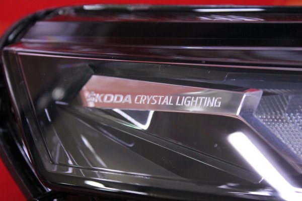 skoda,kami̇q,crystal,lighting,led,sağ,far,sifir,orijinal,2023-2024,skoda kami̇q crystal lighting led,sağ far sifir orijinal 2023-2024,skoda kami̇q crystal lighting led sağ far sifir orijinal 2023-2024,658941016b