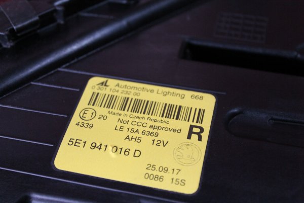 skoda,octavia,led,sağ,far,orijinal,çıkma,skoda octavia led,sağ far orijinal çıkma,skoda octavia led sağ far orijinal çıkma,5e1941016d