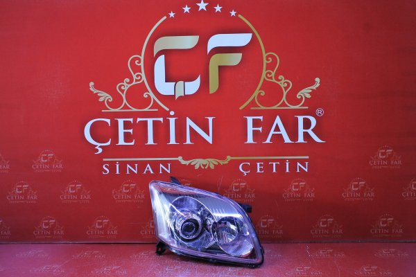 Toyota avensi̇s sağ far sıfır i̇thal 8113005190