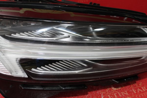 volvo,s60,led,sağ,far,orijinal,çıkma,2018-2022,volvo s60 led sağ,far orijinal çıkma 2018-2022,volvo s60 led sağ far orijinal çıkma 2018-2022