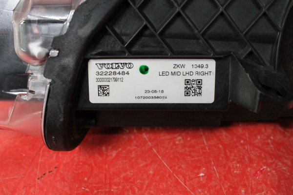 Volvo V40 Full Led Sağ Far - 32228484