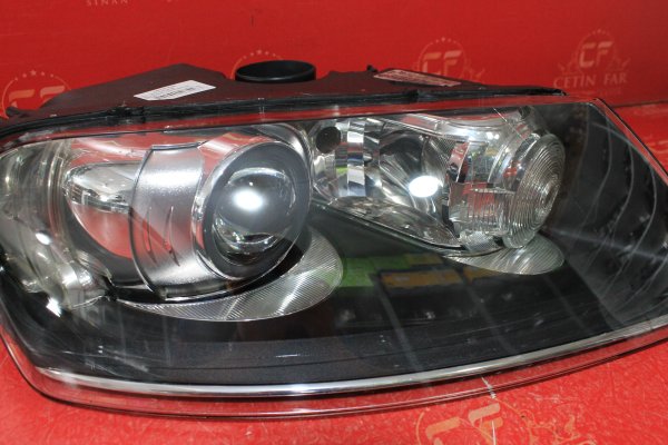 vw,touareg,xenon,sağ,far,orijinal,çıkma,2004-2007,vw touareg xenon sağ,far orijinal çıkma 2004-2007,vw touareg xenon sağ far orijinal çıkma 2004-2007,7l6941016cm
