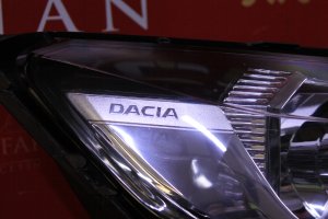 daci̇a,sandero,3,sağ,far,orijinal,çıkma,i̇çi̇,krom,2023-2024,daci̇a sandero 3 sağ far,orijinal çıkma i̇çi̇ krom 2023-2024,daci̇a sandero 3 sağ far orijinal çıkma i̇çi̇ krom 2023-2024,260104188r
